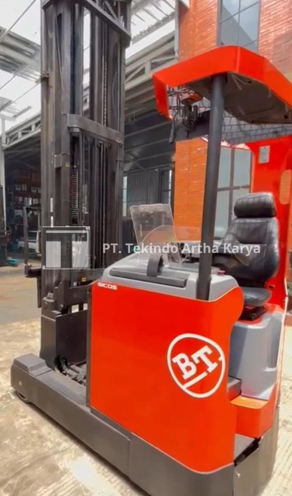 Reachtruck BT 2 Ton 10 Meter